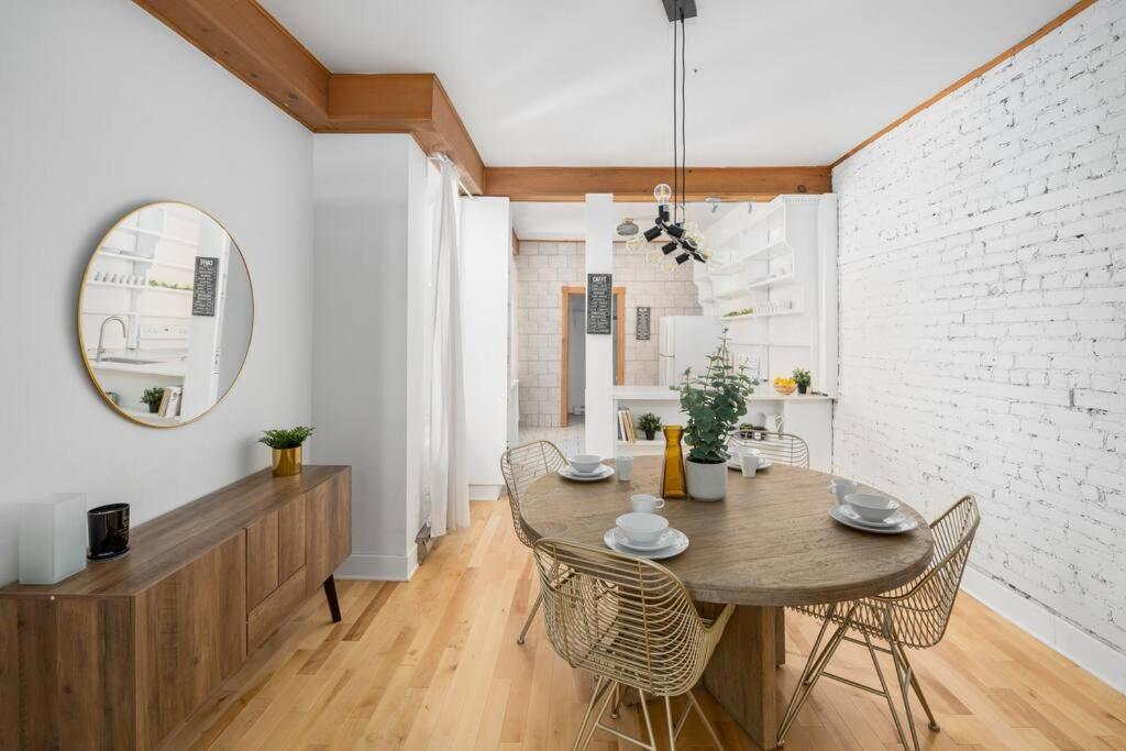 Chic Mile-End 3Br Getaway - Free Parking, Sleeps 8 Apartment Montreal Bagian luar foto