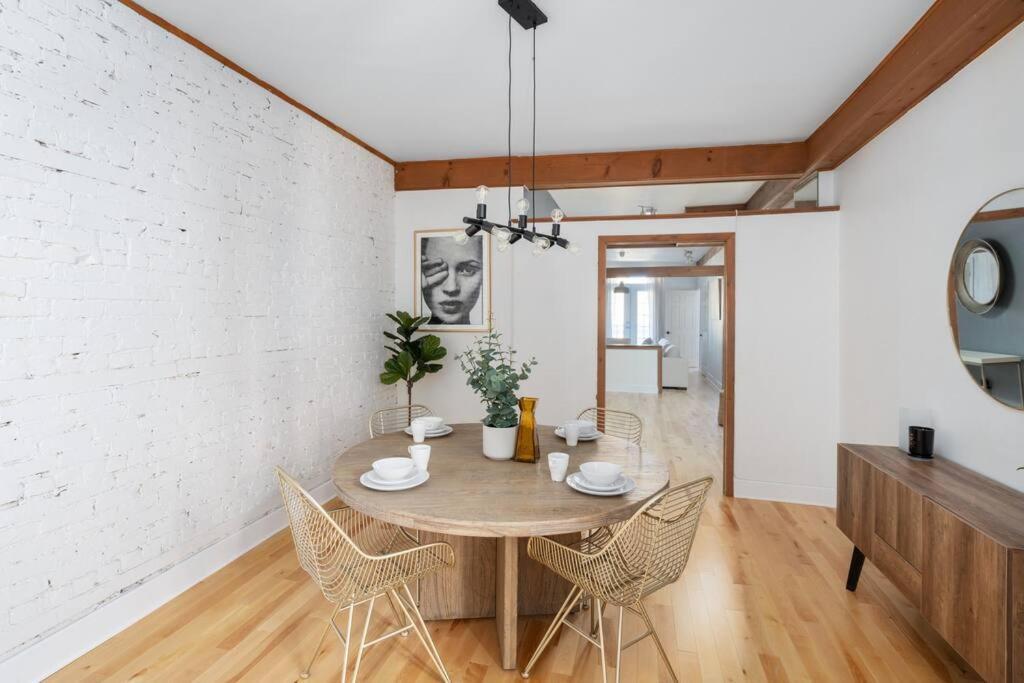 Chic Mile-End 3Br Getaway - Free Parking, Sleeps 8 Apartment Montreal Bagian luar foto