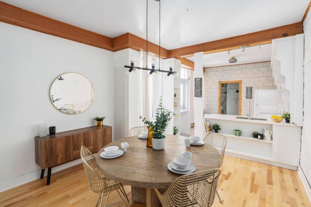 Chic Mile-End 3Br Getaway - Free Parking, Sleeps 8 Apartment Montreal Bagian luar foto